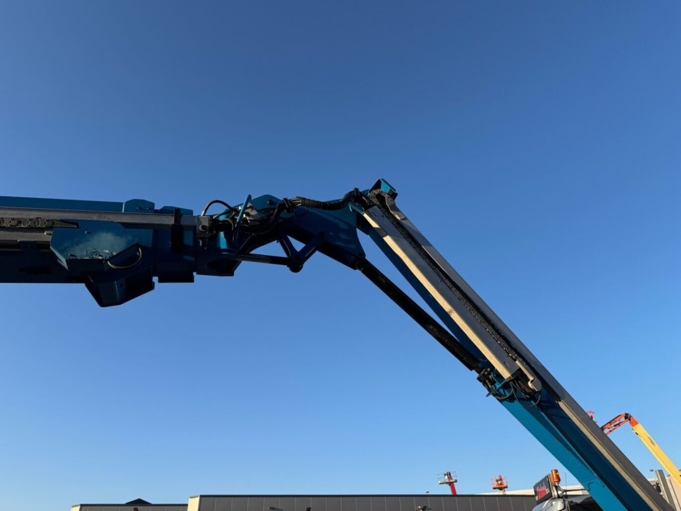 28AF0209 4489 4D81 9107 027C7A95E368